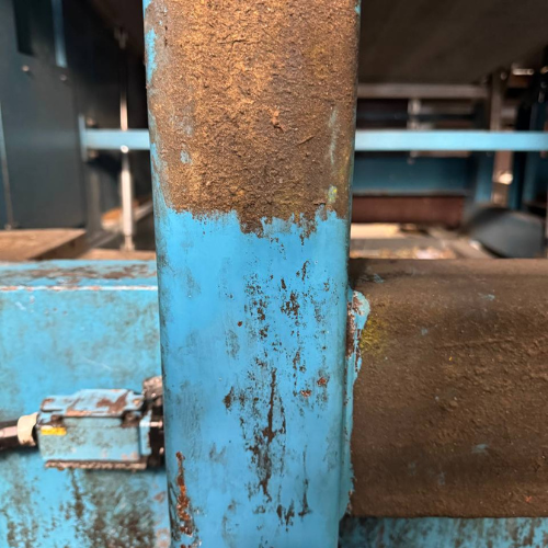 Basculeur industriel avant nettoyage cryogénique